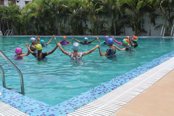 Swimming pool